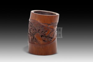 BH-001 竹雕筆筒 - “松下作畫”