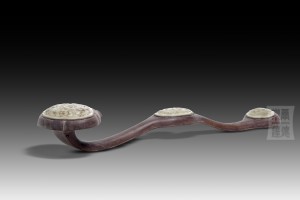 W-010 紫檀木三鑲白玉如意