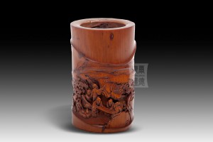 BH-010 竹雕筆筒 - “竹林松下作畫”