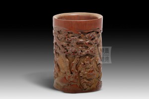 BH-024 竹雕筆筒 -  “松下秋收樂”