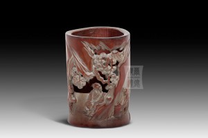 BH-034 竹雕三角形筆筒 - “松下老人”