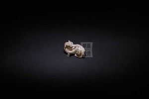 W.S-046 回頭含靈芝羊